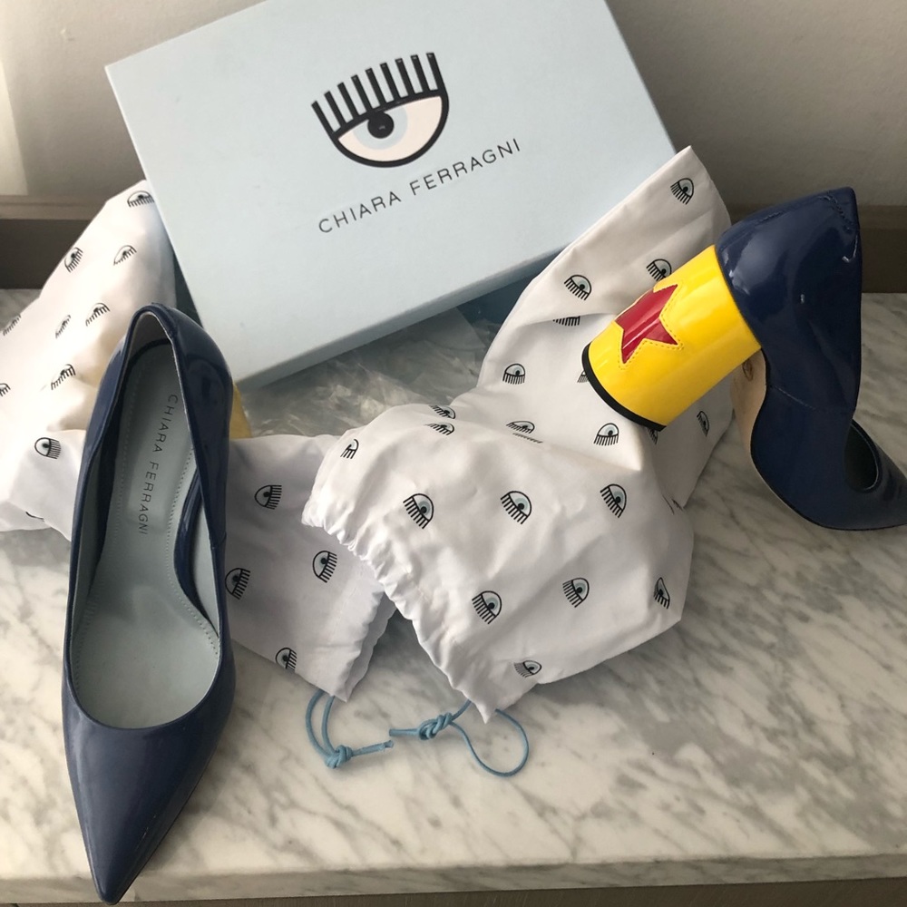 New in box star Italian Designer Chiara Ferragni leather FABULOUS heels pumps 38